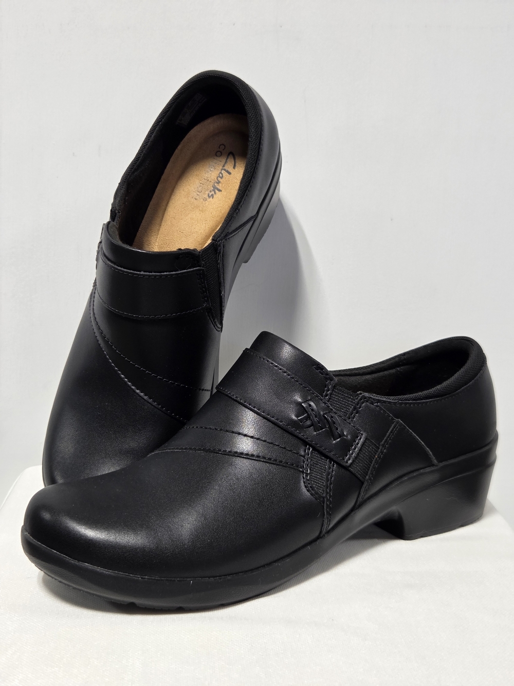 Clarks Angie Pearl Women' s Leather Slip-On Shoes Size-10W